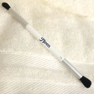 Neen Duo Eyeshadow Brush!